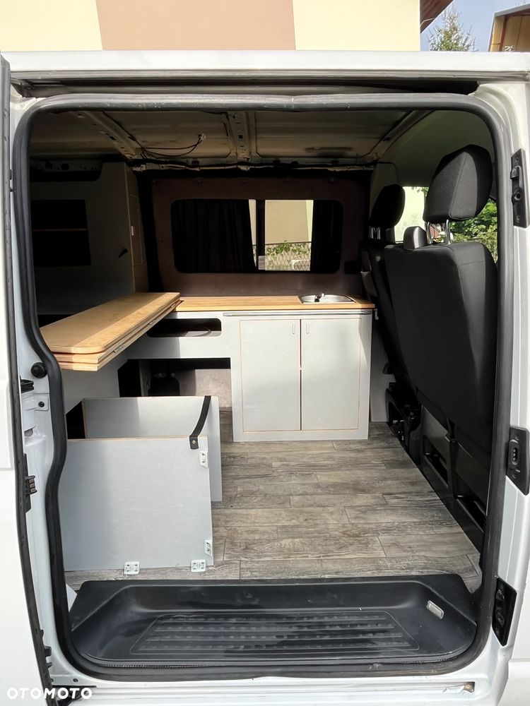 Volkswagen Transporter - 9