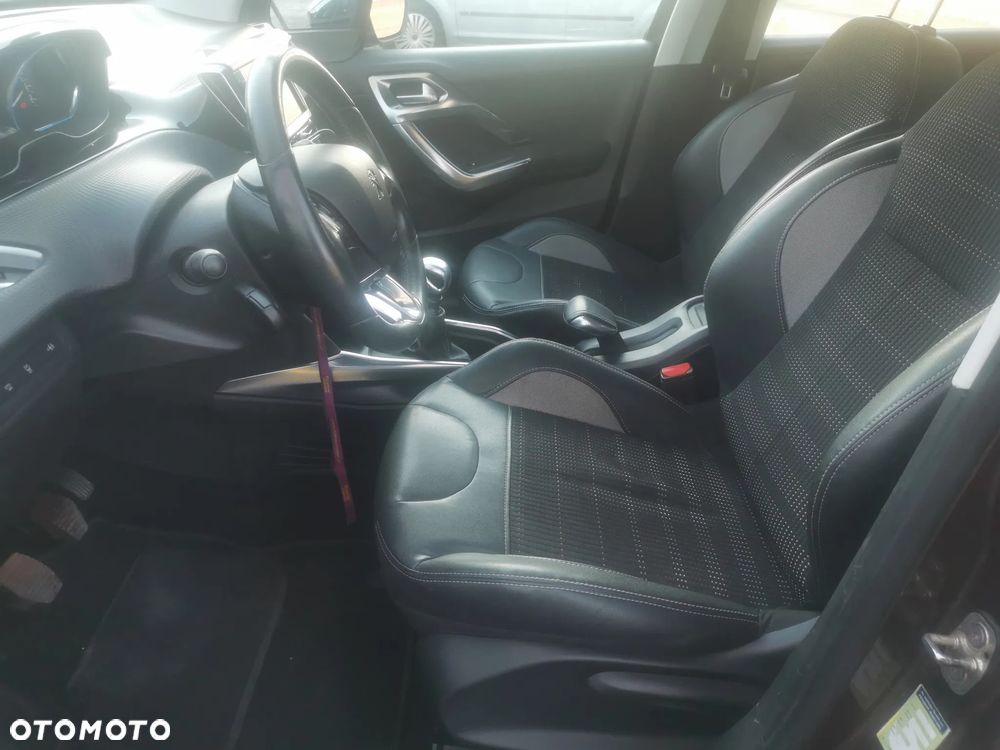 Peugeot 2008 e-HDi FAP 115 STOP & START Allure - 8