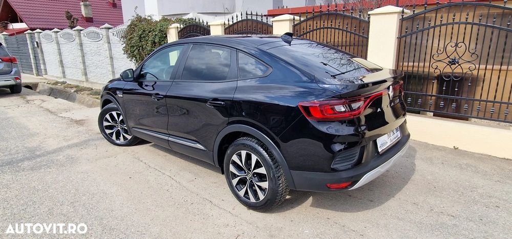 Renault Arkana E-TECH 145 Evolution - 27