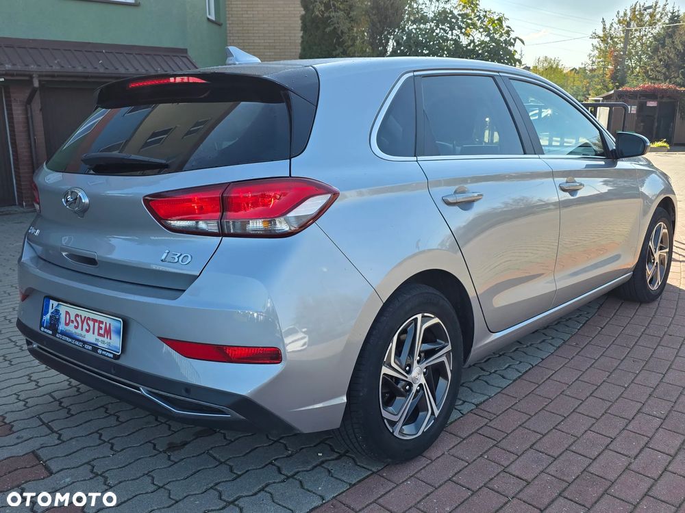 Hyundai i30 1.5 DPI Modern - 12