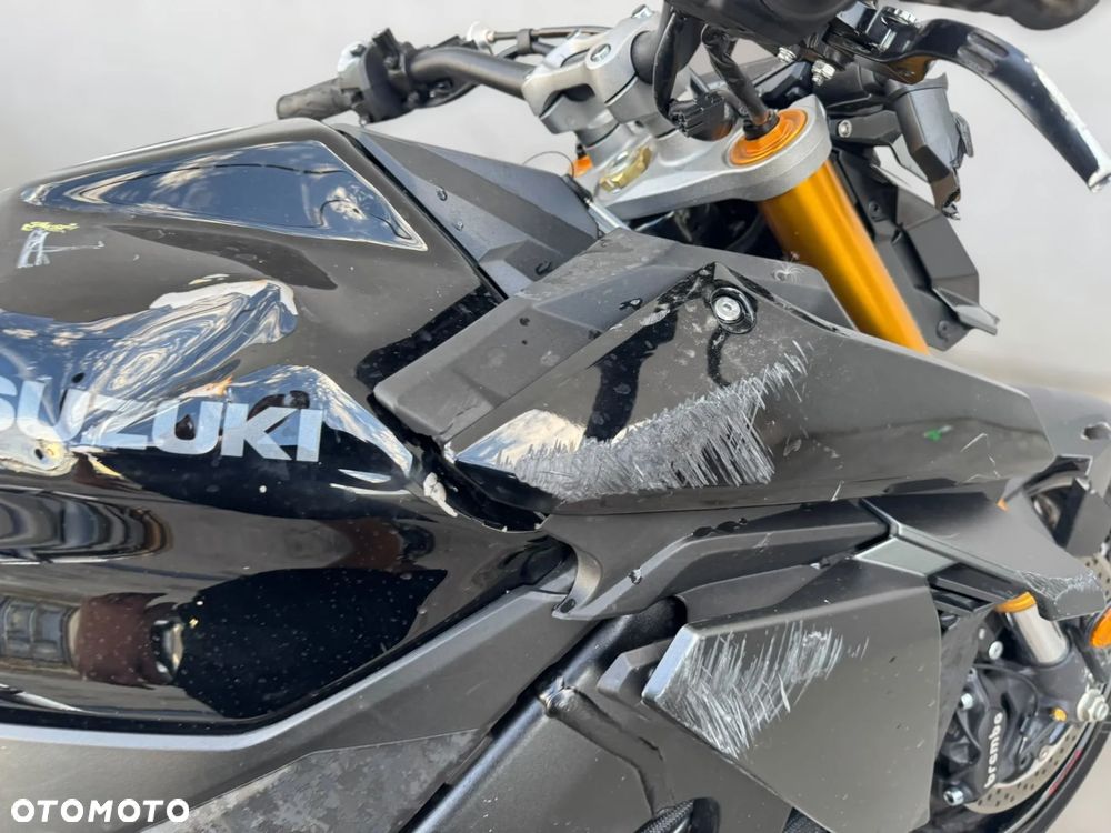 Suzuki GSX - 10