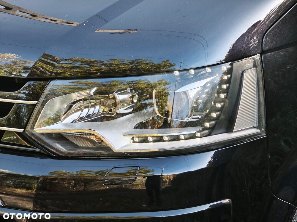 Volkswagen Multivan - 33