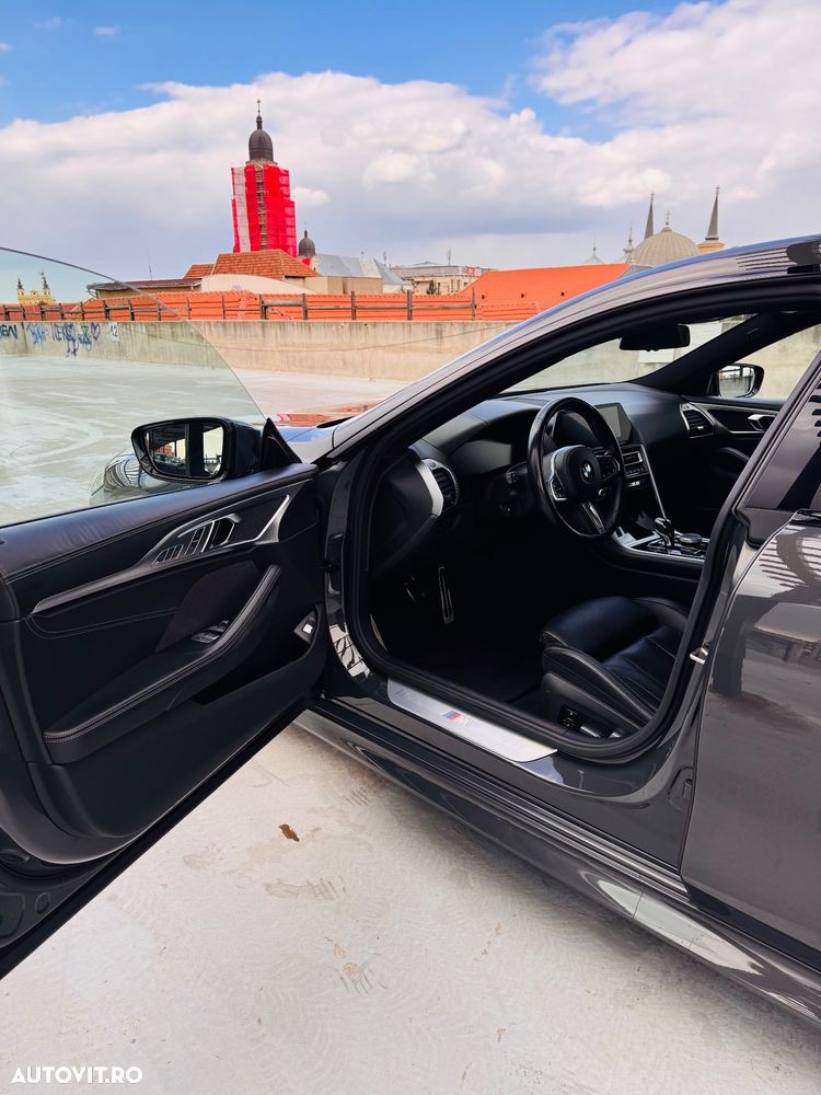 BMW Seria 8 - 16