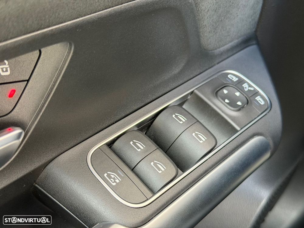 Mercedes-Benz EQA 250+ AMG Line - 44