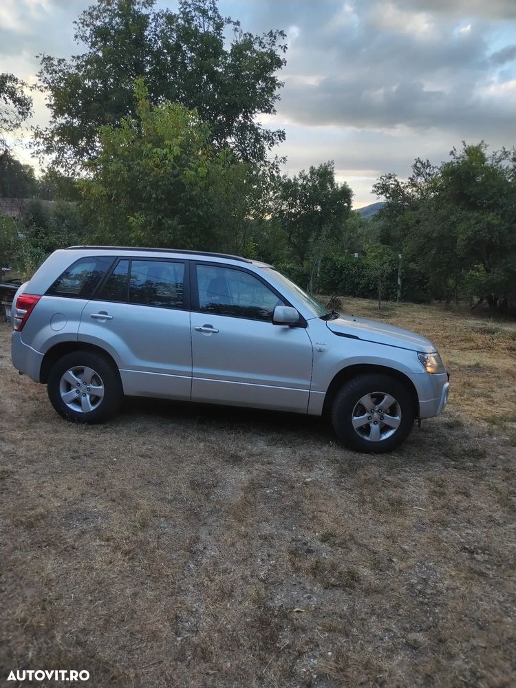 Suzuki Grand Vitara 1.9 DDIS JLX - 4