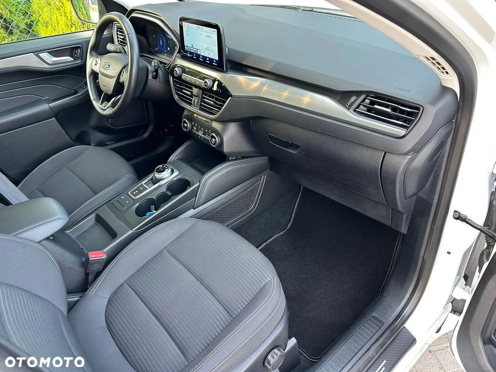 Ford Kuga 2.5 Duratec FHEV ST-LINE - 4