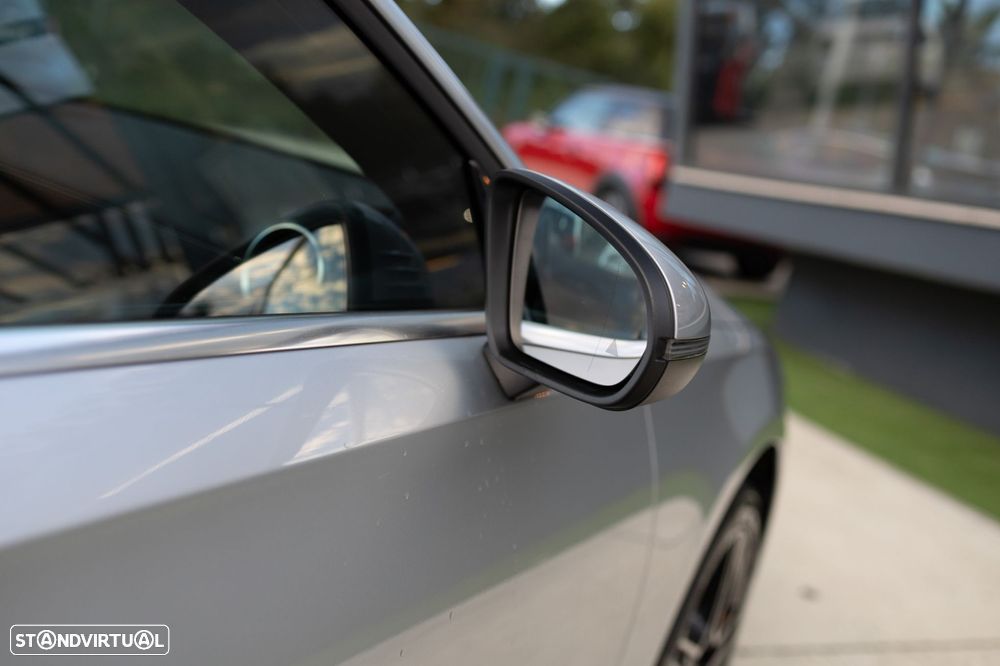 Mercedes-Benz A 250 e Progressive - 41