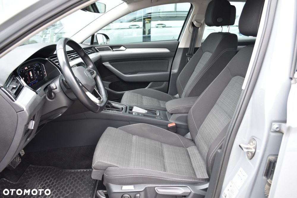 Volkswagen Passat 2.0 TSI Business DSG - 29