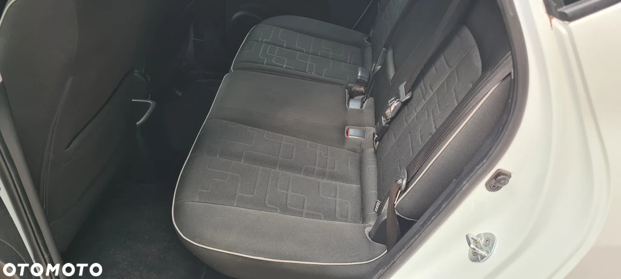 Kia Venga 1.6 Business Line - 15
