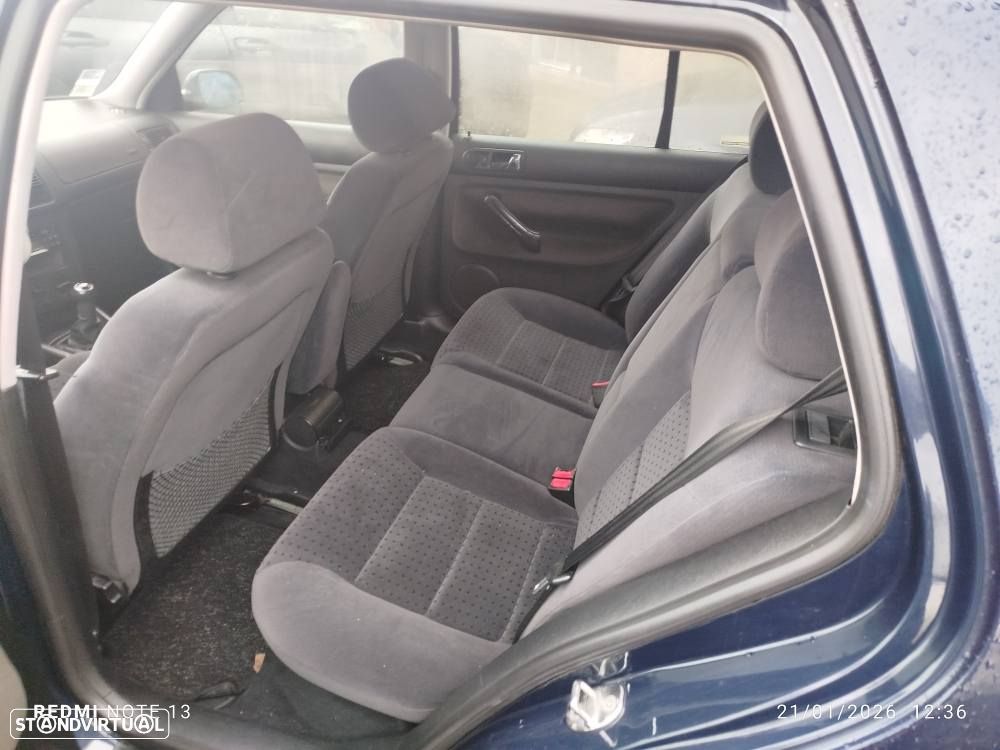 VW Golf 1.6 Movie - 6