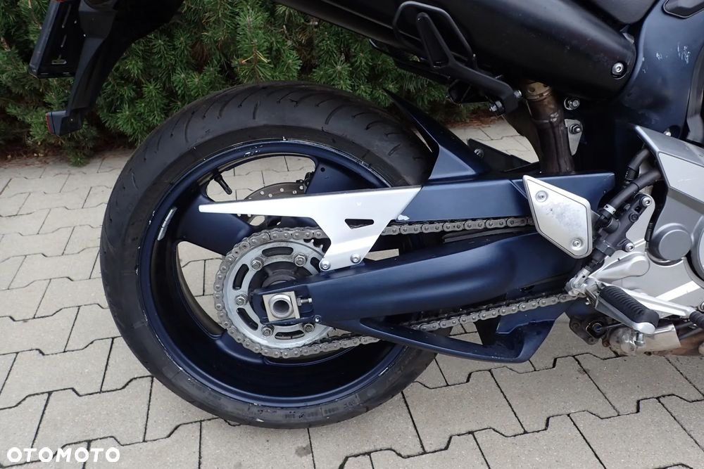 Yamaha MT - 12