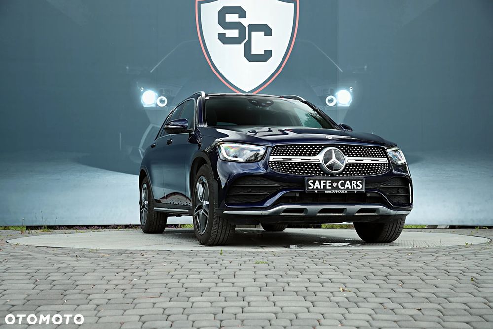 Mercedes-Benz GLC 300 4Matic 9G-TRONIC AMG Line - 12