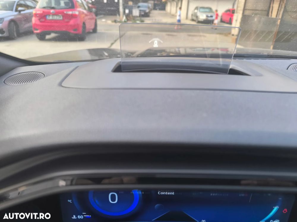 Ford Kuga - 12