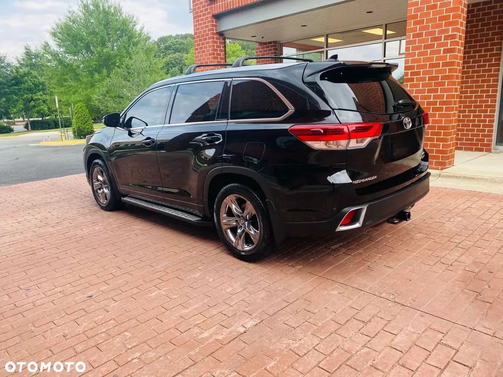 Toyota Highlander - 3