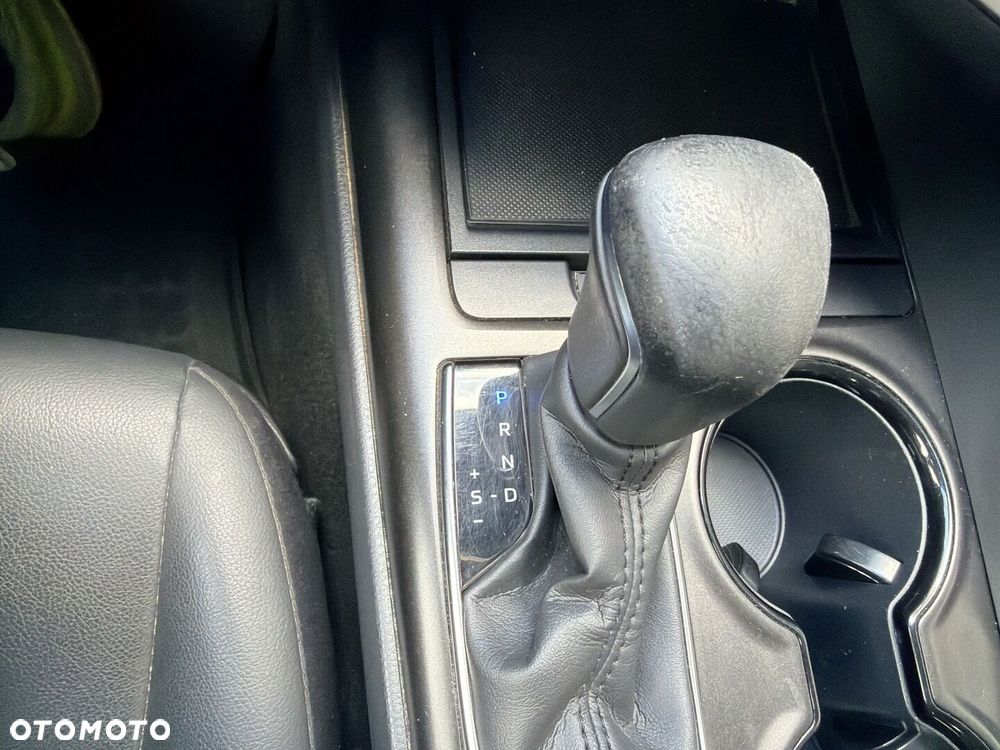 Toyota Camry 2.5 Hybrid Prestige CVT - 17