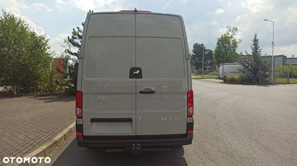 MAN TGE 3.180 4X2F SB - 5
