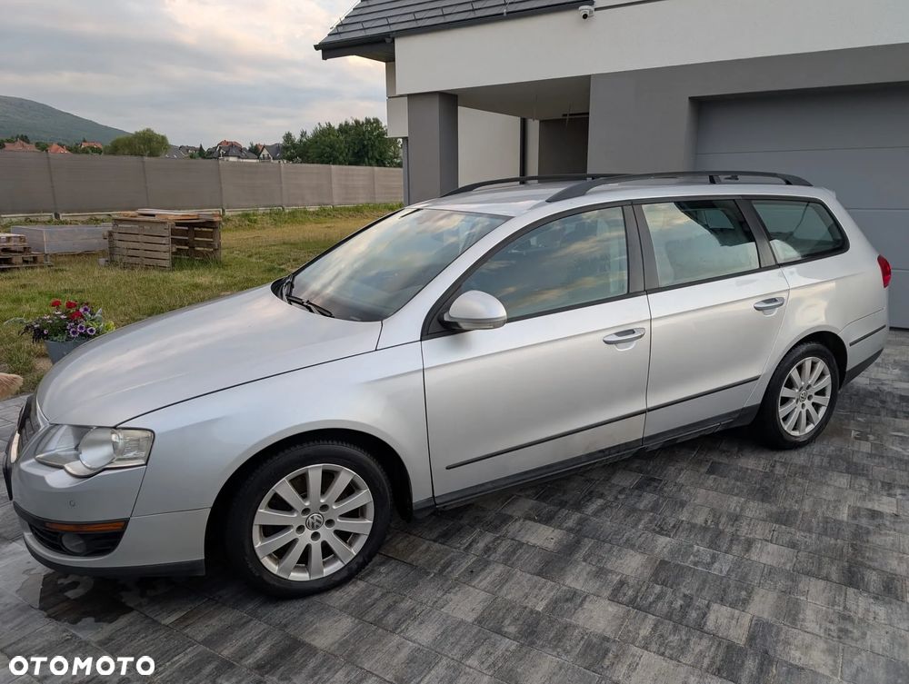 Volkswagen Passat 2.0 TDI DPF Trendline - 1
