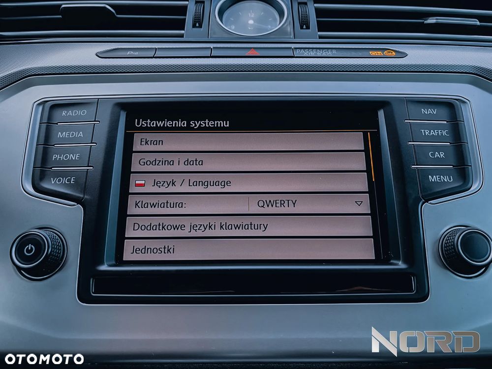 Volkswagen Passat 1.4 TSI BlueMotion Technology DSG Comfortline - 30