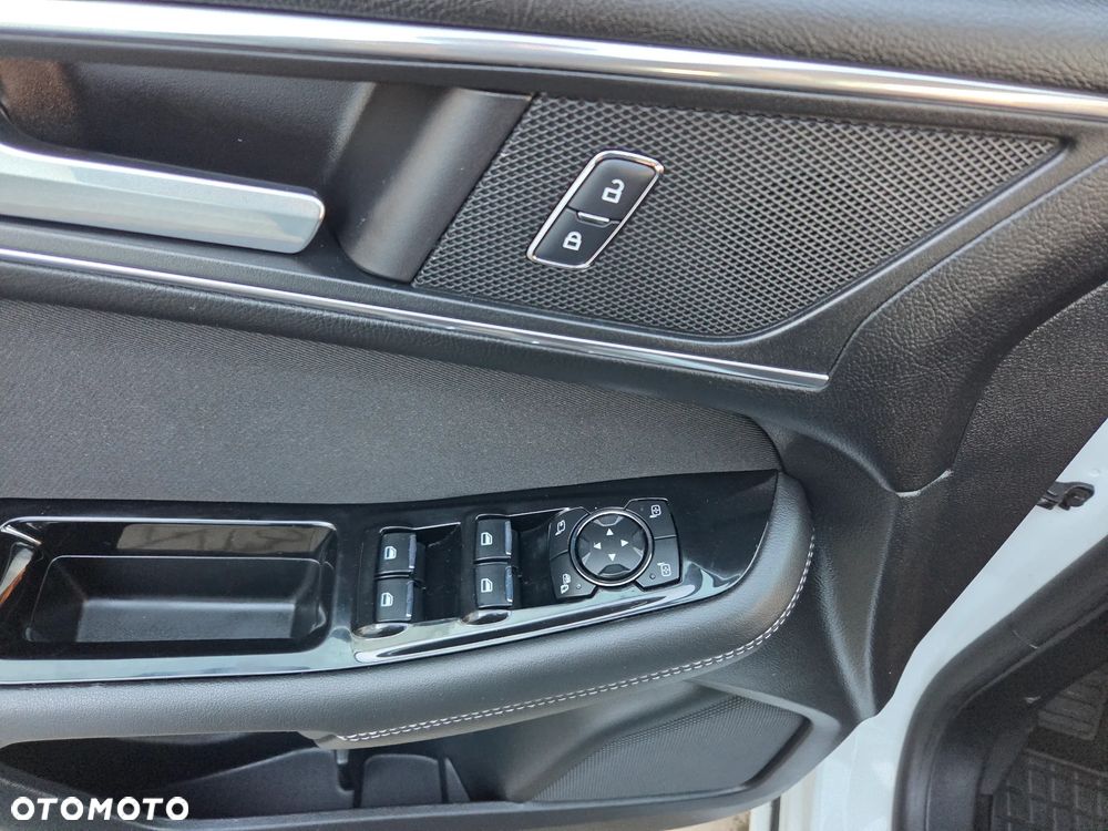 Ford S-Max 2.0 TDCi Titanium PowerShift - 28