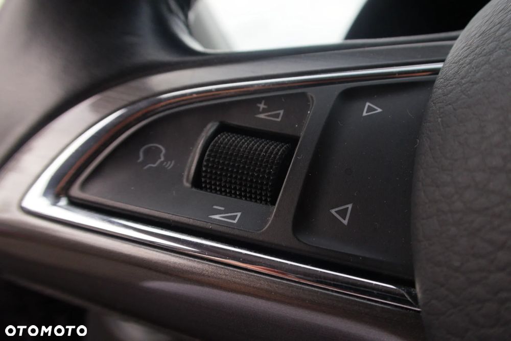 Skoda RAPID 1.2 TSI Style - 16