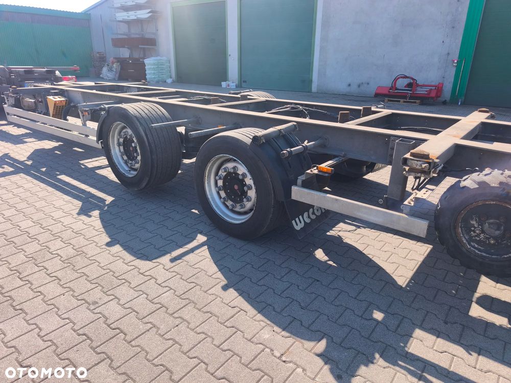 Scania R450 BDF 3osie Tandem dokowanie do wózka Moffett - 31