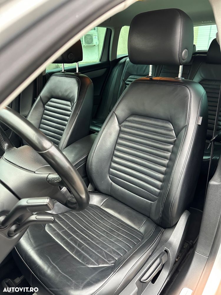 Volkswagen Passat 2.0 TDI BlueMotion Technology Highline - 19