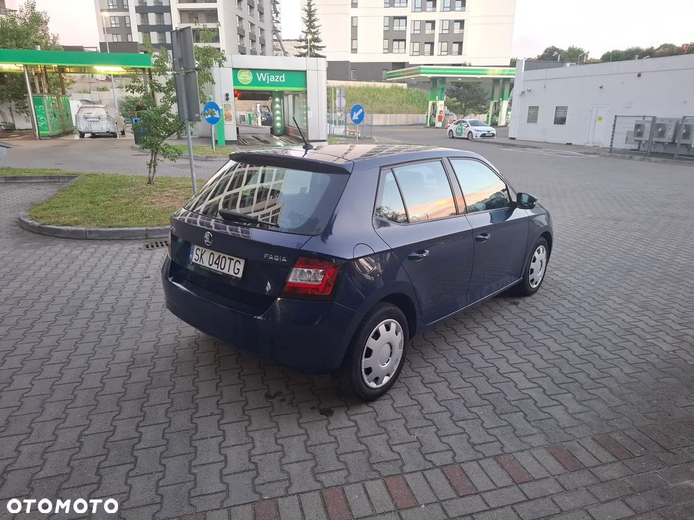 Skoda Fabia 1.0 Ambition - 10