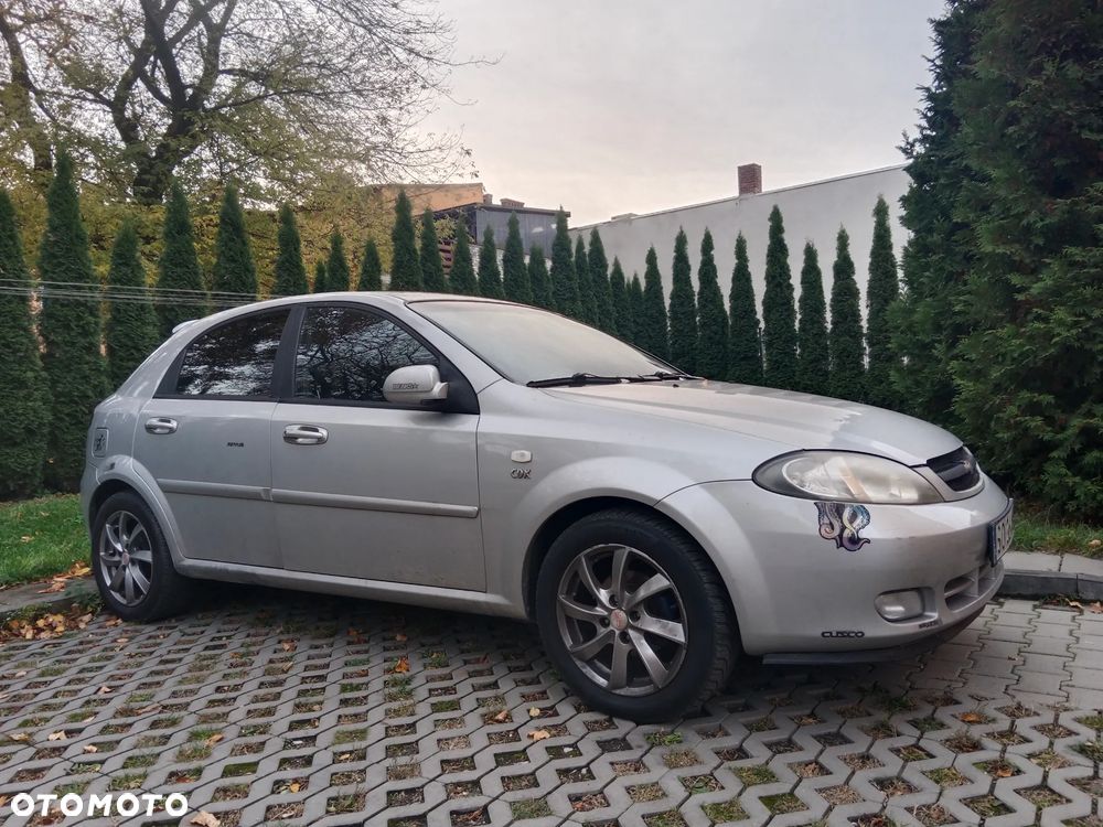 Chevrolet Lacetti - 8