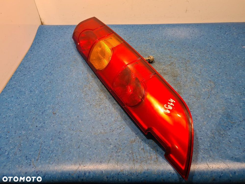 RENAULT KANGOO I LIFT LAMPA TYŁ LEWA ZEWNĘTRZNA - 3