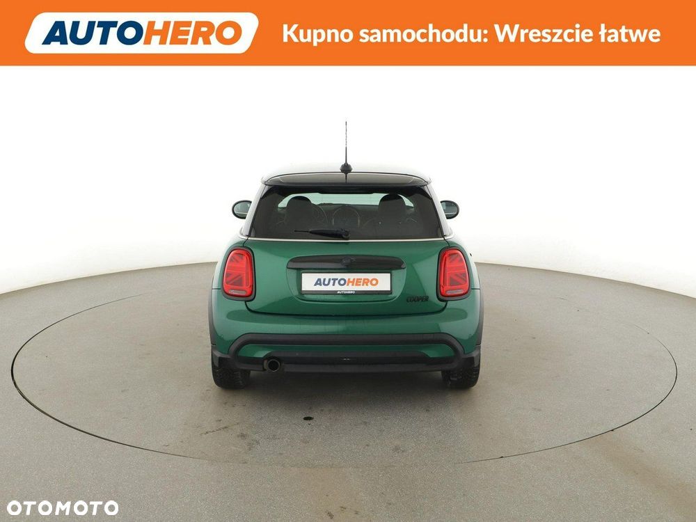 MINI Cooper Essential Trim - 6