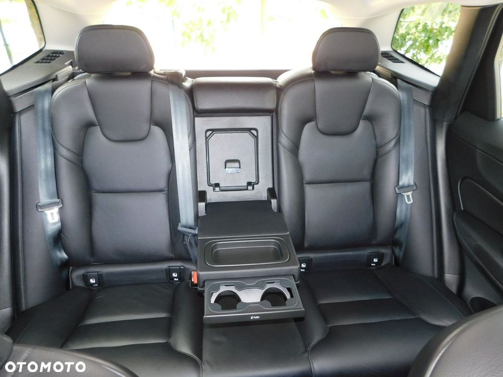 Volvo XC 60 D3 Momentum Pro - 11