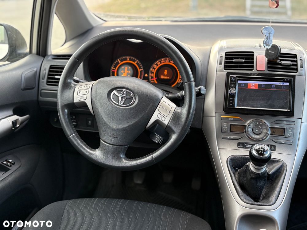 Toyota Auris 2.0 D-4D Prestige - 13