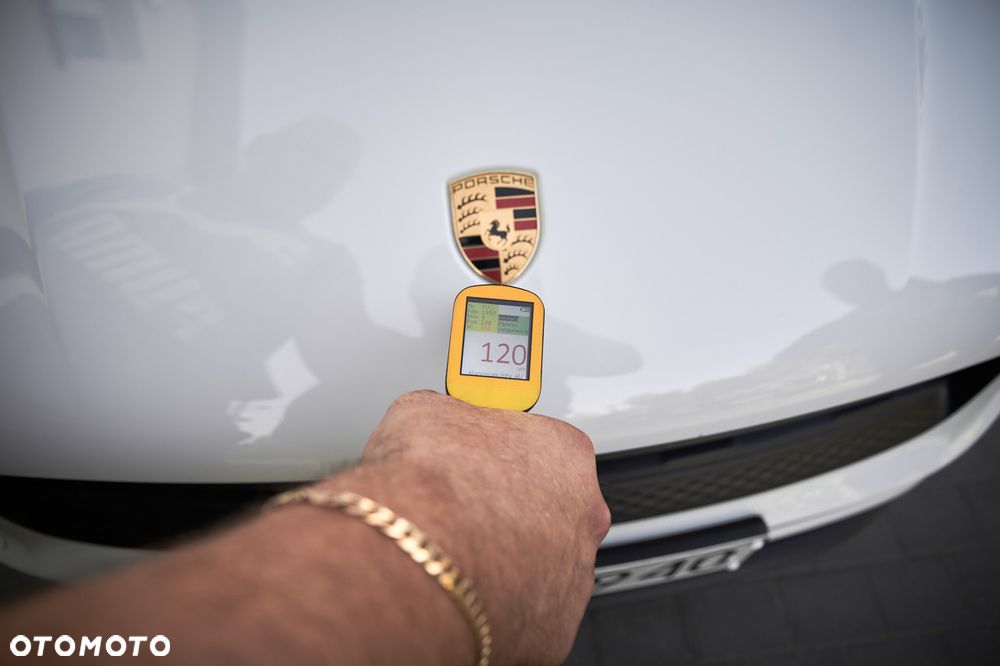 Porsche Macan Standard - 40