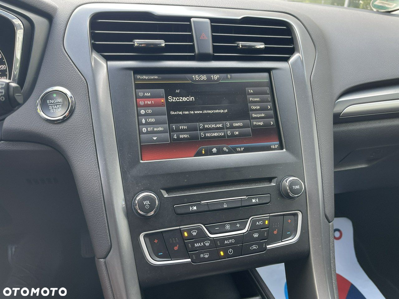 Ford Mondeo - 40