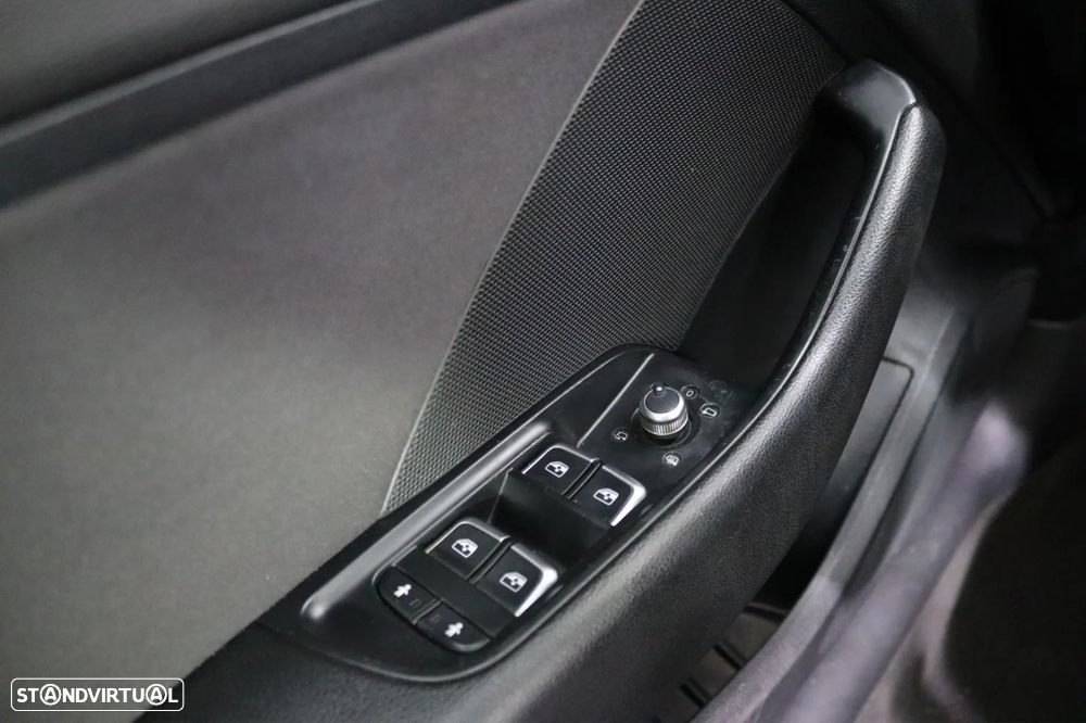 Audi A3 Sportback - 13