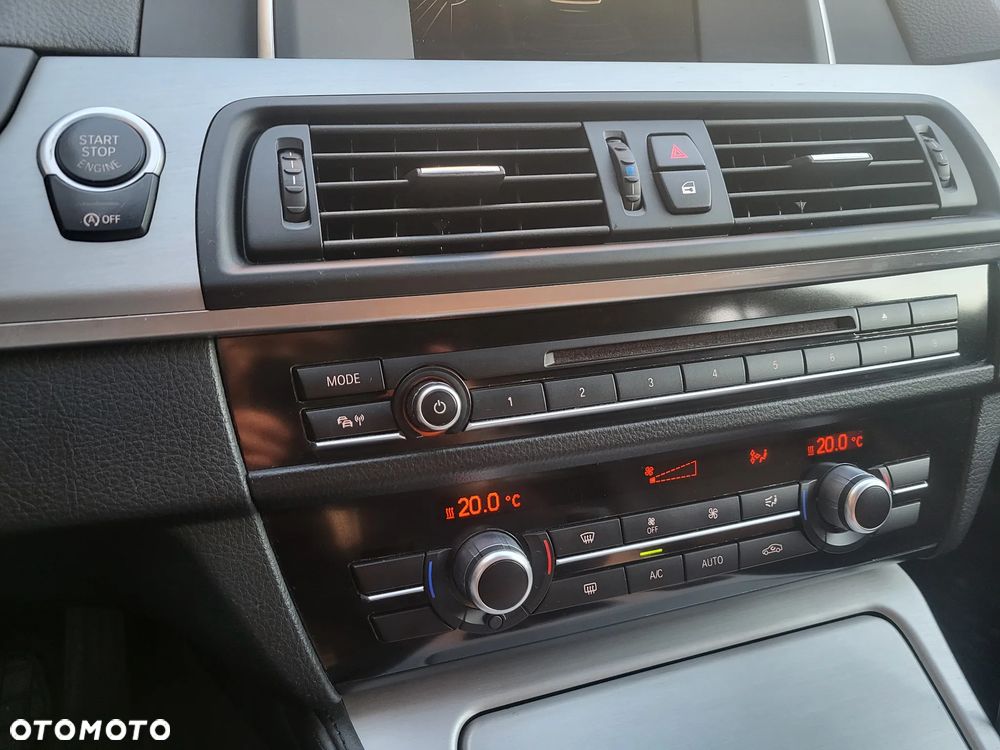 BMW Seria 5 518d - 11