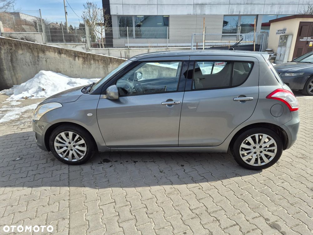 Suzuki Swift 1.2 Premium - 9