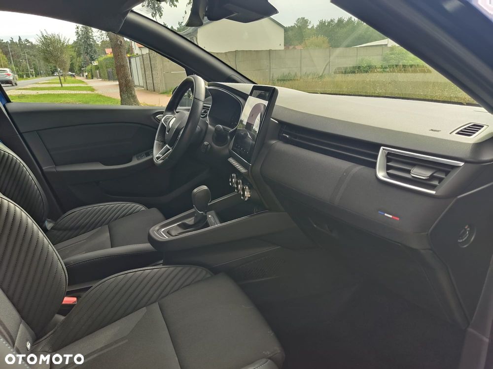 Renault Clio - 32