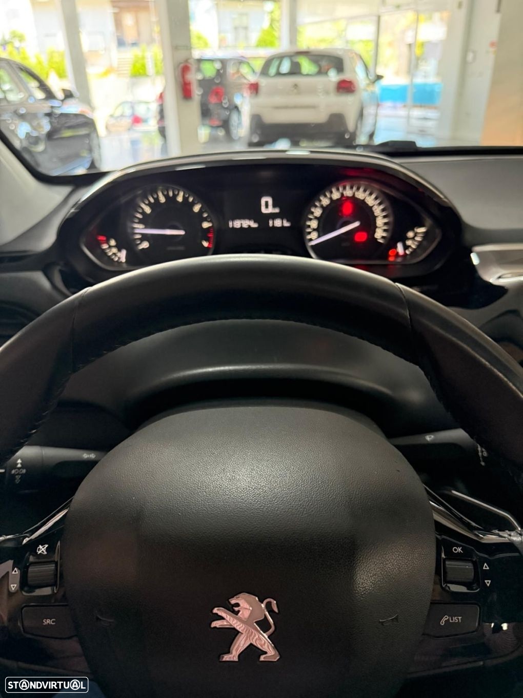 Peugeot 208 - 7