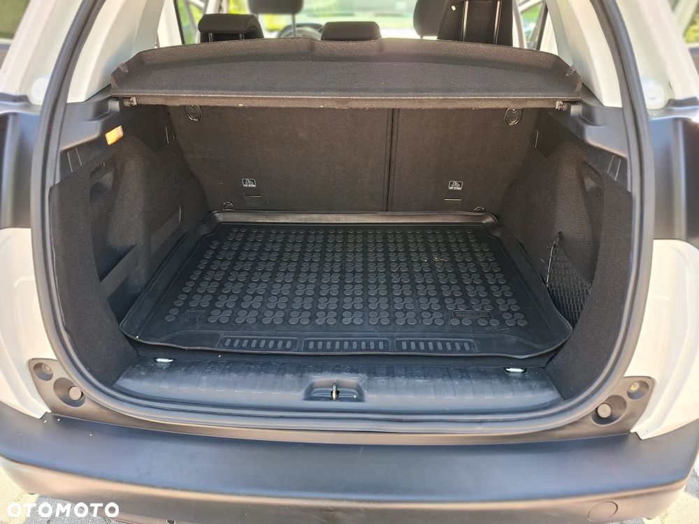 Peugeot 2008 BlueHDi 100 Active - 10