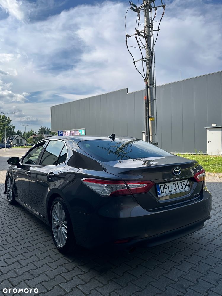Toyota Camry 2.5 Hybrid Executive CVT - 3