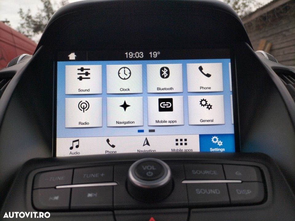 Ford Kuga - 23