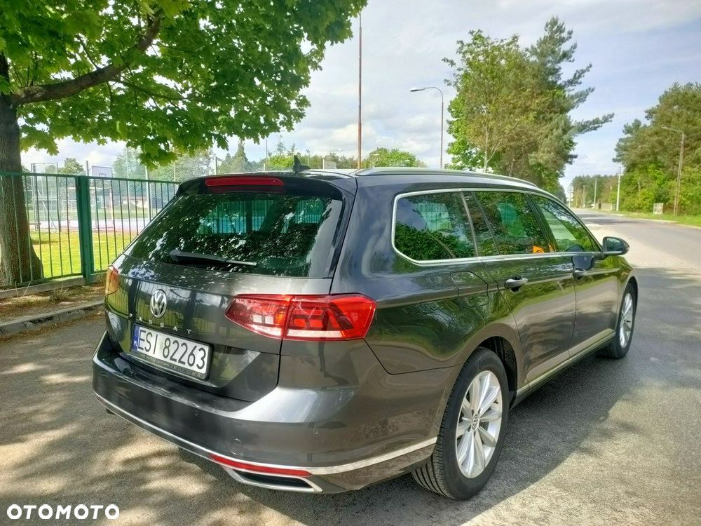 Volkswagen Passat - 5