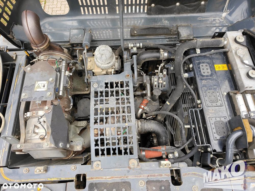 Komatsu PC290LC-10 - 13