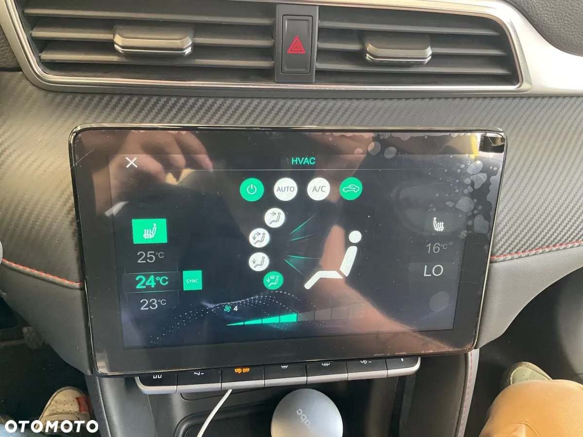 MG ZS ICE 1.5 VTI-tech Luxury - 24