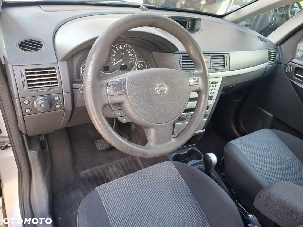 Opel Meriva 1.8 16V Cosmo Easytronic - 7