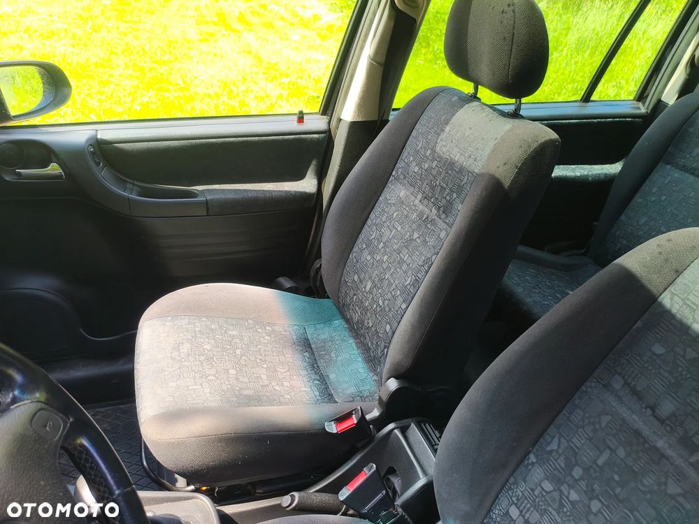 Opel Zafira 1.8 16V Elegance - 11