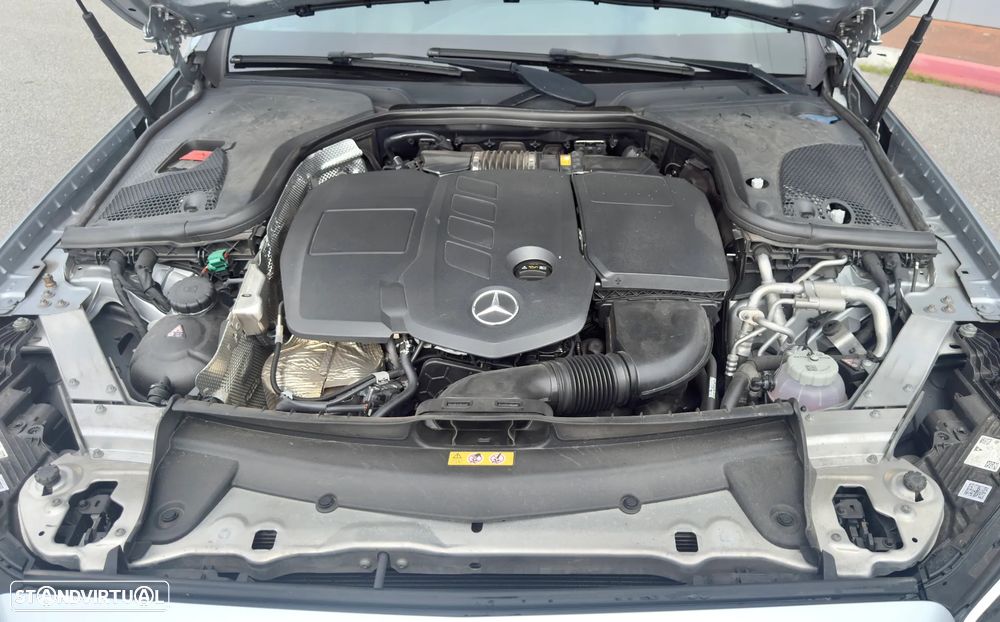 Mercedes-Benz E 300 de AMG Line - 10
