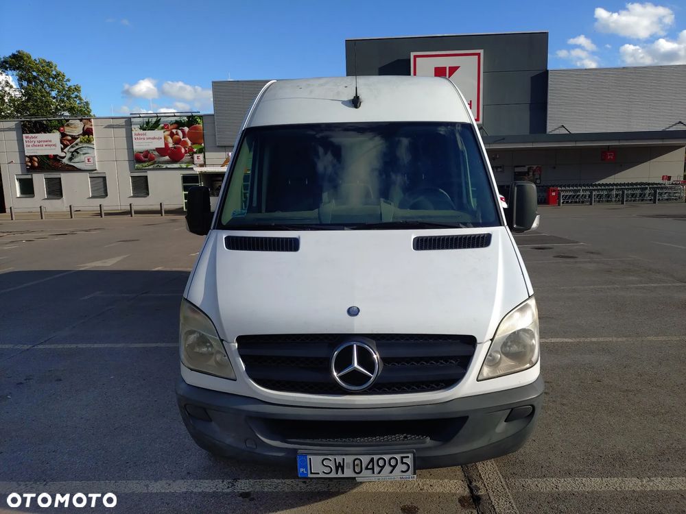 Mercedes-Benz Sprinter - 9