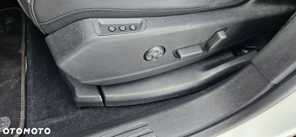 DS Automobiles DS 7 Crossback - 30